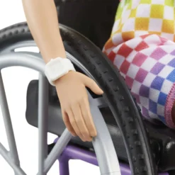 BARBIE - POUPEEBLONDE ET FAUTEUIL ROULANT