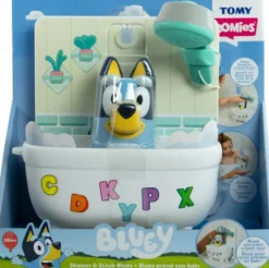 BLUEY PREND SON BAIN