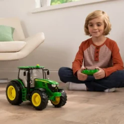 BRITAINS - JOHN DEERE- 1:16 TRACTEUR RADIOCOMMANDE 6210R