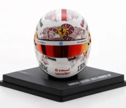 1/5 CASQUE F1 CHARLES LECLERC - SCUDERIA FERRARI HP - GP DE CHINE 2025