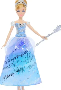 CENDRILLONPOUPEE ET ROBE ENCHANTEE
