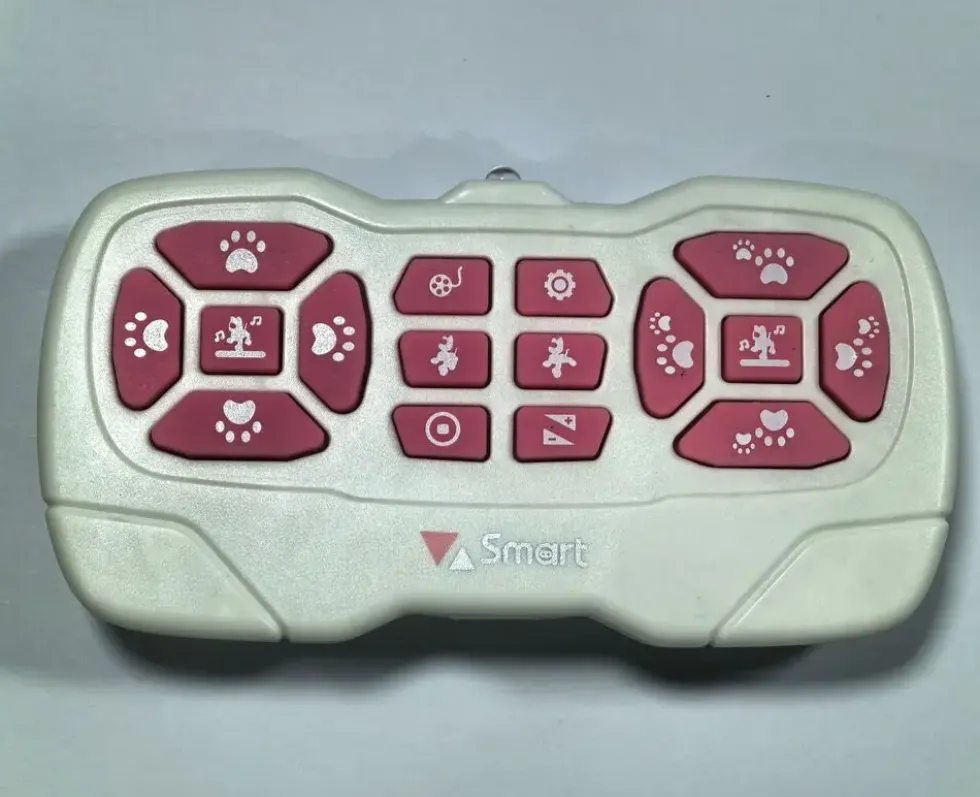 CHAT ROBOT RADIOCOMMANDE