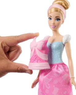 DISNEY PRINCESS - CENDRILLON POUPEE ET TENUES