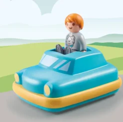 ENFANT AVEC VOITURE -71323