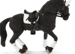 FIGURINE ETALON FRISON CONCOURS EQUESTRE