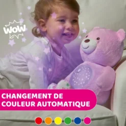 FIRT DREAMS - PELUCHE OURSON PROJECTEUR BABY BEAR ROSE