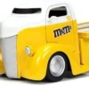 1/24 FORD COE FLATBED W -METMS YELLOW FIGURE YELLOW HOLLYWOOD RIDES 1947