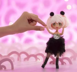 HELLO KITTY - POUPEE ARTICULEE 4SF GOLDEN DIVA