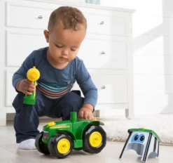 JE CONSTRUIS MON JOHNNY