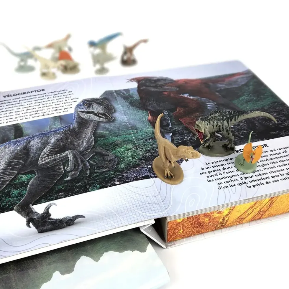 JURASSIC WORLD - COMPTINES ET FIGURINES