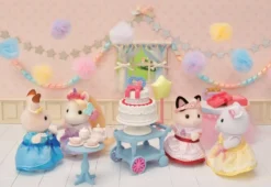 LA FILLE CHAT BICOLORE ET SON GOUTER D’ANNIVERSAIRE - SYLVANIAN PERSONNAGES ET TENUES