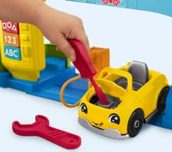 LE GARAGE DE LITTLE PEOPLE