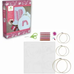 LOVELY BOX -MES PREMIERES BRODERIES