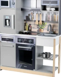 MIELE - CUISINE FAMILY SUPER-MODELE EN BOIS