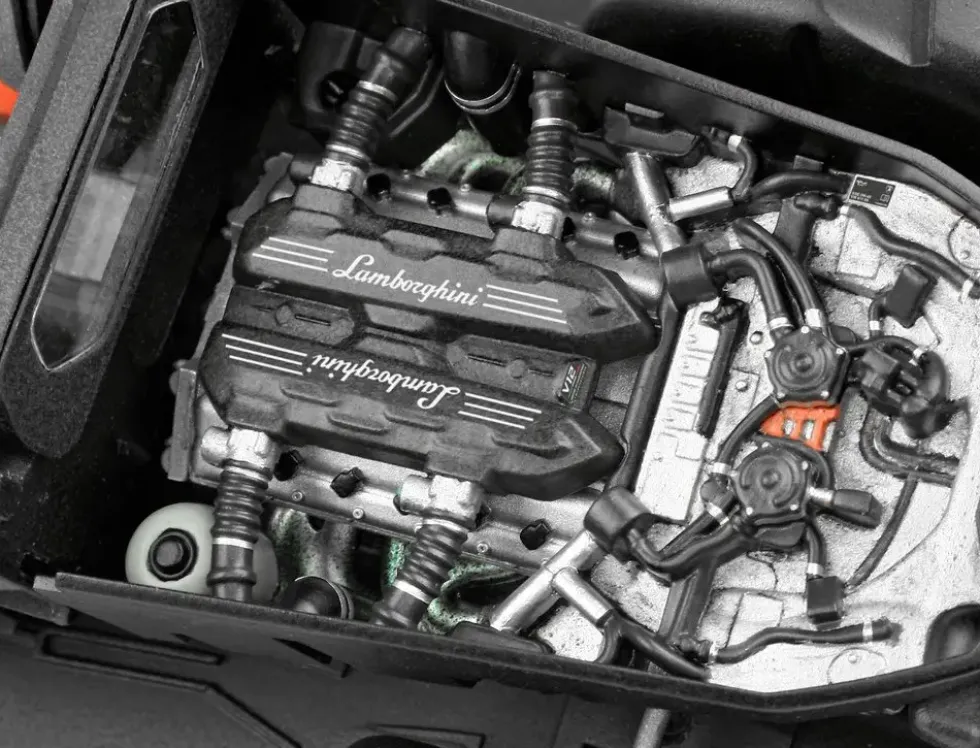 MODEL SET LAMBORGHINI REVUELTO