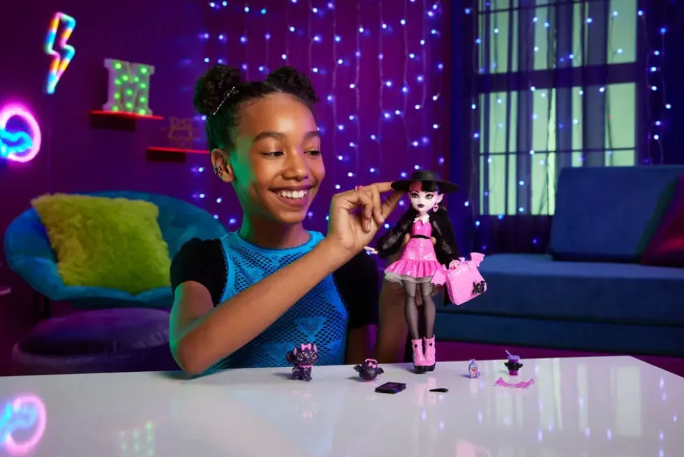 MONSTER HIGH - POUPEE DRACULAURA