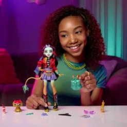 MONSTER HIGH - POUPEE JINAFIRE LONG
