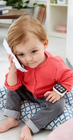 MON TELEPHONE ET SA MONTRE FITNESS