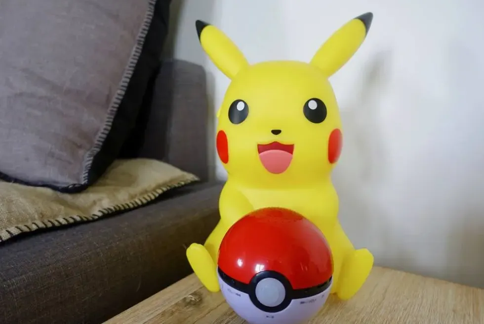 POKEMON - LAMPE LED PIKACHU ET ENCEINTE SANS FIL
