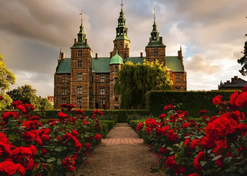 PUZZLE 1000 PIECESCHATEAU DE ROSENBORG, DANEMARK
