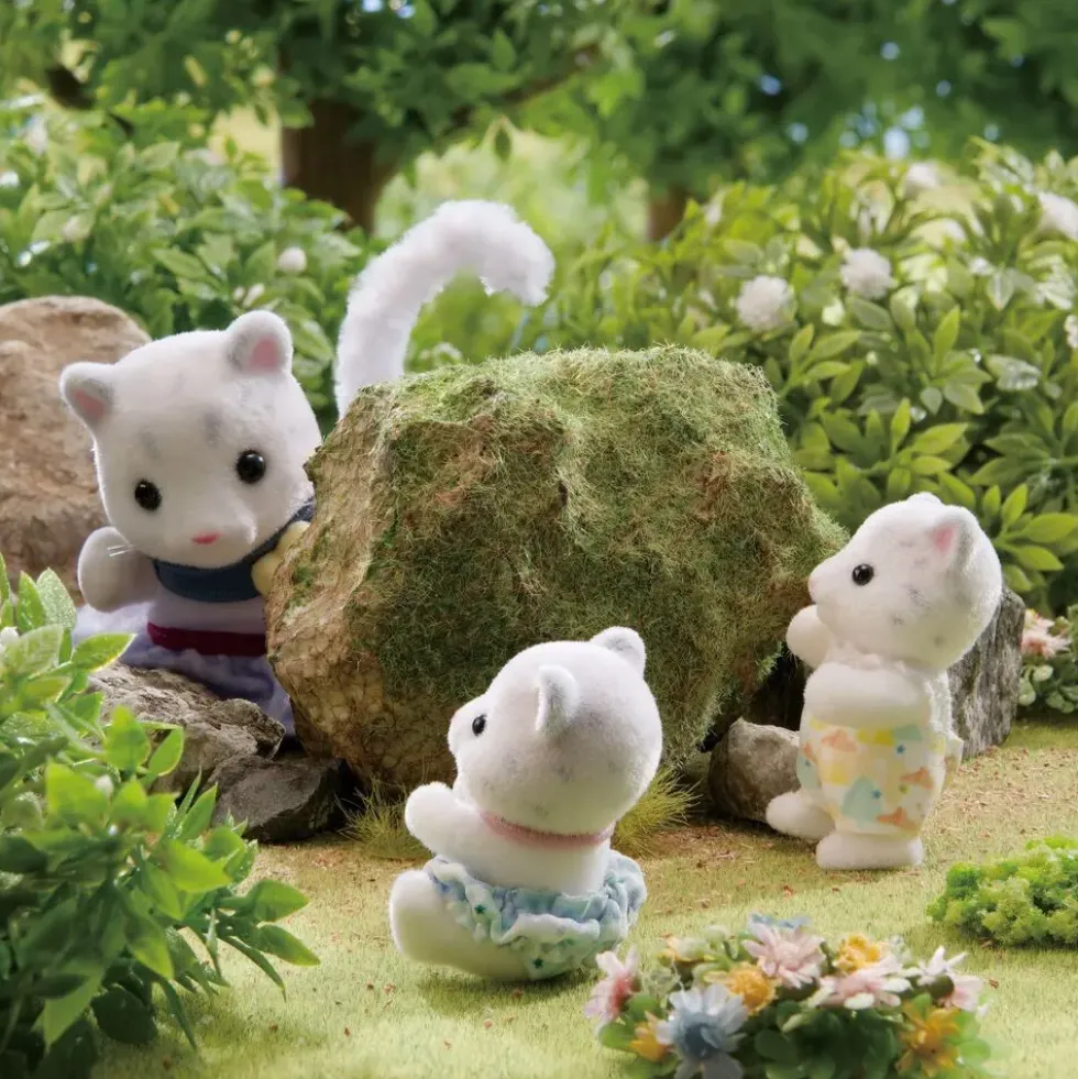 SYLVANIAN FAMILIES -LA FAMILLE PANTHERE DES NEIGES - SYLVANIAN FAMILLES