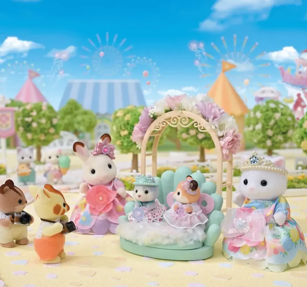 SYLVANIAN FAMILIES -LES PRINCESSES EN ROBES A FLEURS - SYLVANIAN PERSONNAGE ET TENUE