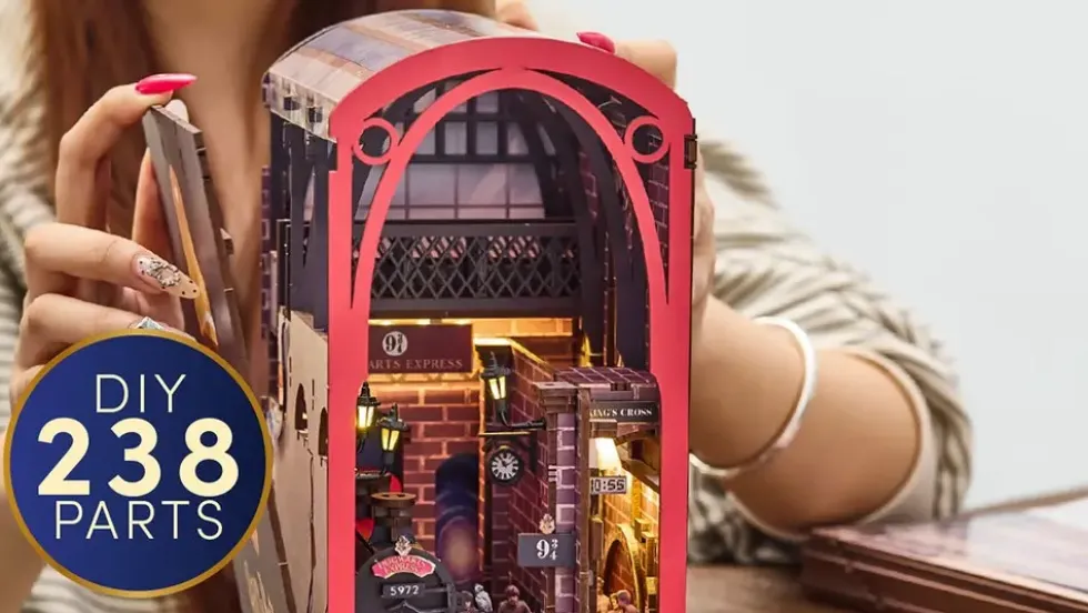 TINY ADVENTURES - HARRY POTTER - POUDLARD EXPRESS