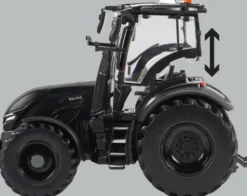 1/32 TRACTEUR VALTRA