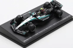 1/64 VOITURE MERCEDES-AMG W15 N44 MERCEDES-AMG PETRONAS FORMULE 1 TEAM GP BAHRAIN 2024 LEWIS HAMILTON