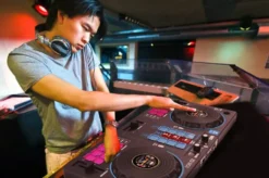 XD301 TABLE DE MIXAGE DJ